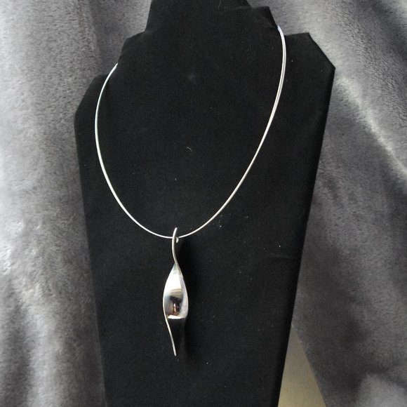 Silver Twist Necklace on Double Wire Chain - Picture 4 of 11